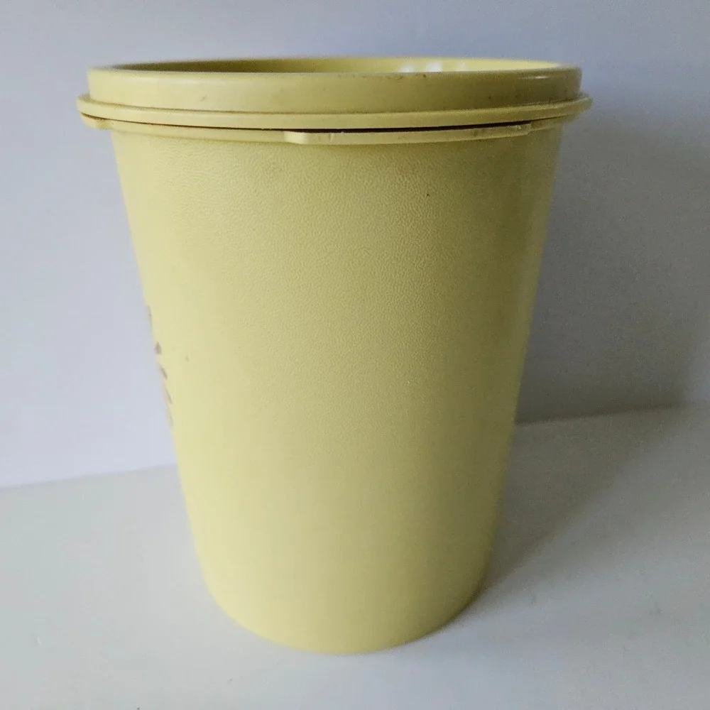 Vtg Tupperware Servalier Harvest Gold Sunburst Canister With Lid 6.5in
